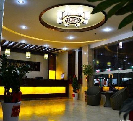 Guilin Jinxiu Xiaoxiang Business Hotel Lingchuan  Exteriér fotografie